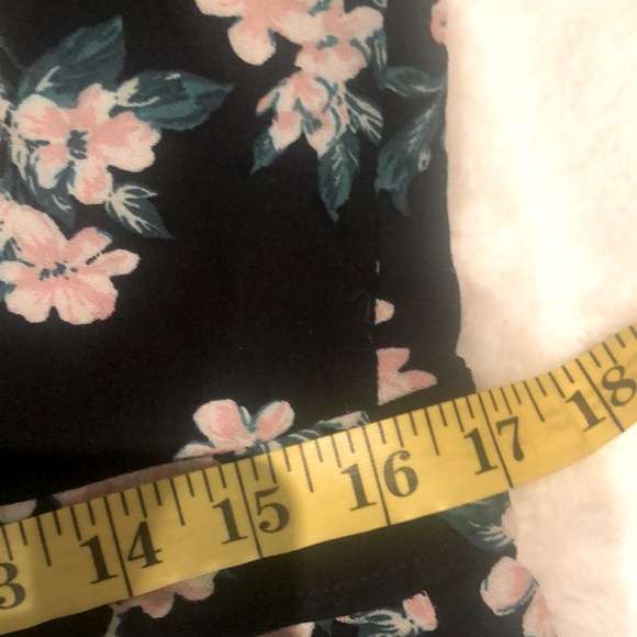 3/25 Summer mini dress V- neck floral center front button short sleeve - Picture 8 of 12